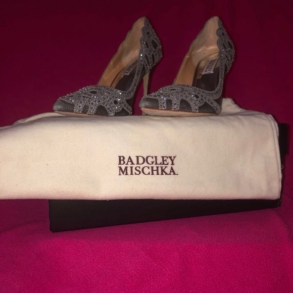 Beautiful designer heels - Picture 4 of 4